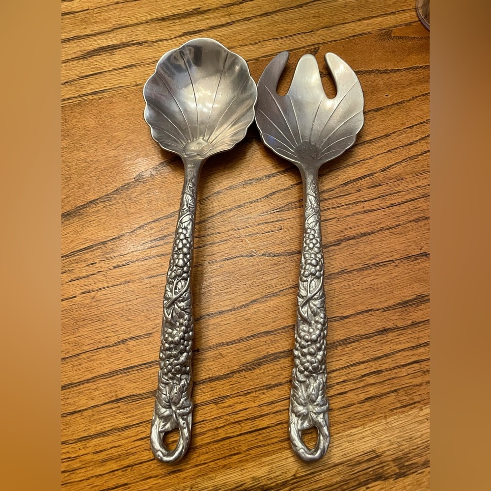 Vintage Arthur Court grapevine salad servers - 1990. See pics